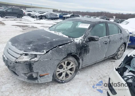 2012 Ford Fusion Se z USA, uszkodzony, nr VIN 3FAHP0HA8CR142666